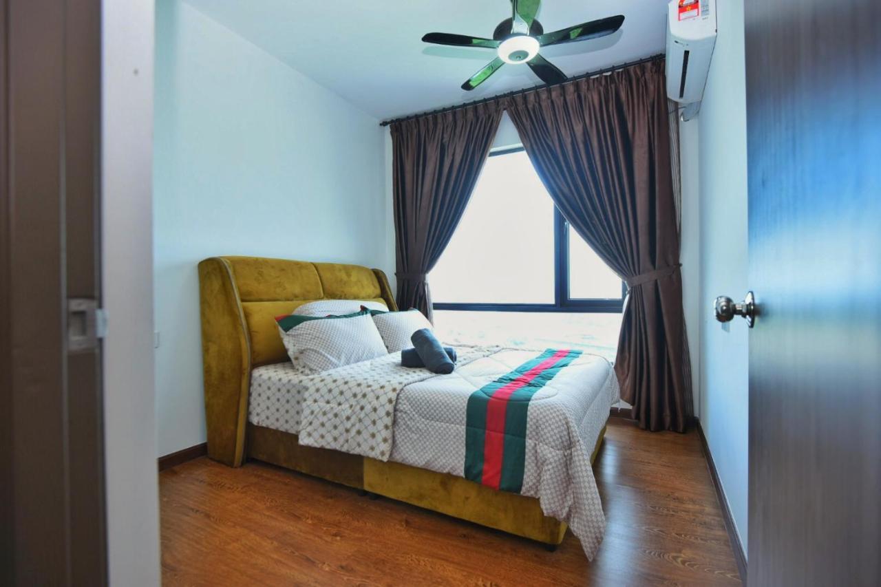 Luxury W/ Panoramic View @ Jb Apartemen Johor Bahru